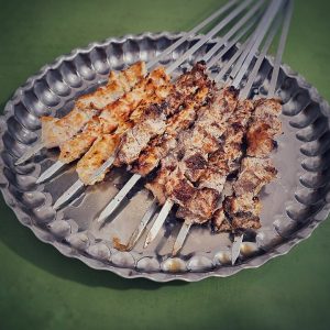 Kebap-Teller mit Fleischspießen - Pizzeria Bella